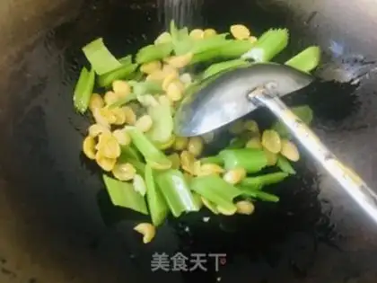 Make Celery makes silver almonds step 6