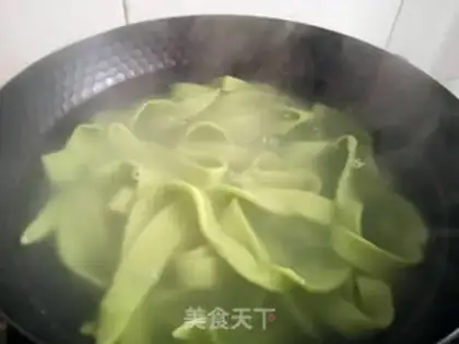 Make The spinach paste step 6