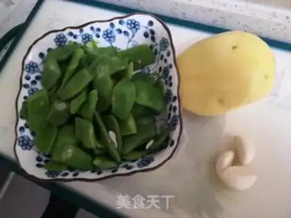 Make Potato stew step 0