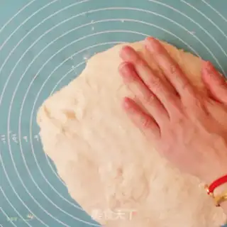 Make Cheese with caterpillar sweet bread step 14