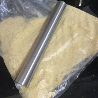 Make Strawberry cake step 1