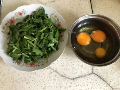 Make Scrambled eggs step 0
