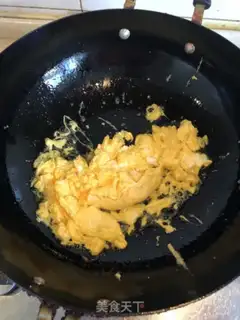 Make Scrambled eggs step 3
