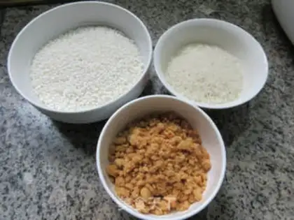 Make Meat pine rice cake step 0