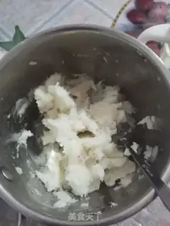 Make The red date cakes step 4