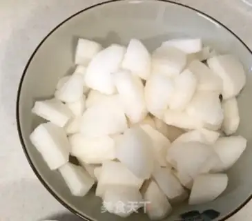 Make A radish with five flowers step 0