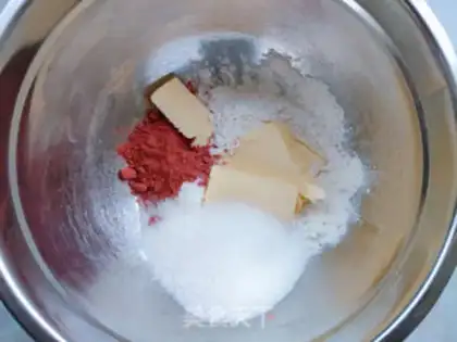 Make Paris Brewster Puff step 1