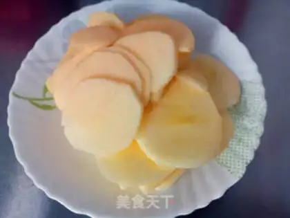 Make Apple sandwich step 1