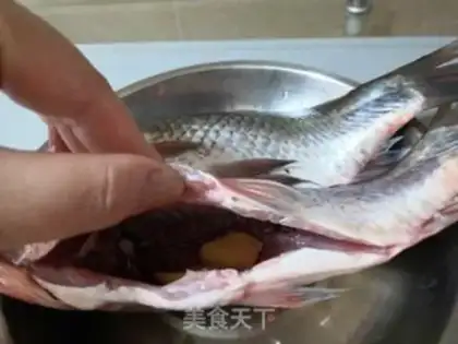 Make Garlic roasted fish step 1