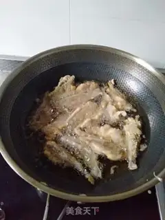 Make Little yellow fish step 1