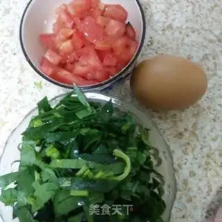 Make Pineseed tomato egg noodles step 0
