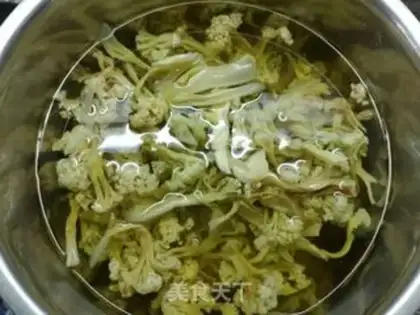 Make Dry-pot organic bouquet step 0