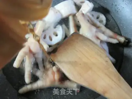Make Liang burned chicken claws step 3