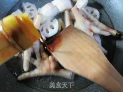 Make Liang burned chicken claws step 4
