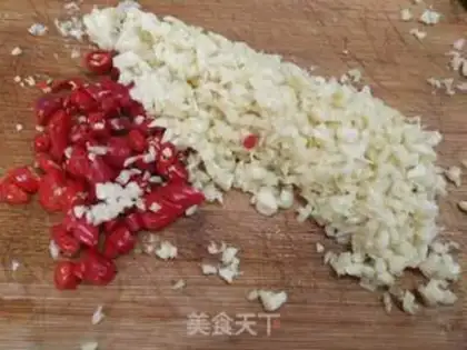 Make Garlic fan sap step 0