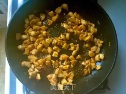 Make Coke chicken fried rice step 3