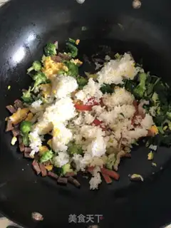 Make Orchid sausage fried rice step 3