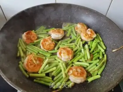 Make Garlic shrimp step 6