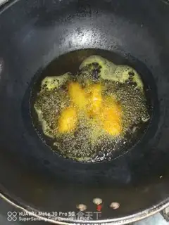 Make Pineapple crotch step 2