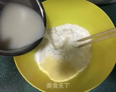 Make Double-coloured buns step 3