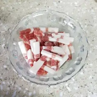 Make Pyramid veal step 1