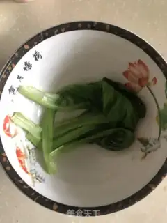 Make Spicy beefball broccoli noodles step 0