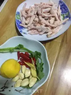 Make Sour chicken claws step 0