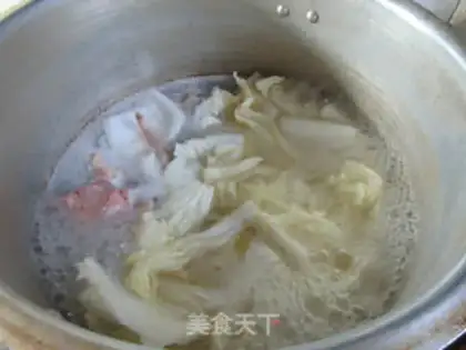 Make The cabbage makes chicken claw soup step 6