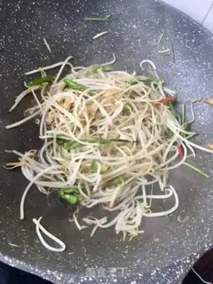 Make Sour green bean sprouts step 12