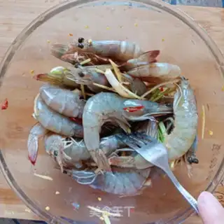 Make Tinpaper roasted shrimp step 2