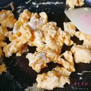Make Black gravy egg steam step 5