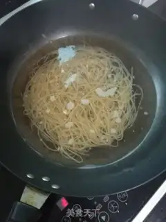Make Garlic lasagna step 2
