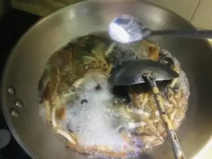 Make Spicy egg soup step 6