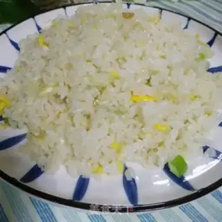 Make Onion eggs, fried rice step 5
