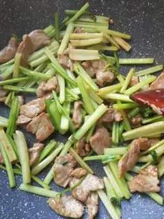 Make Celery fried meat step 6