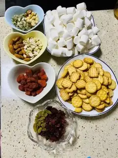 Make Nuts and snow step 2