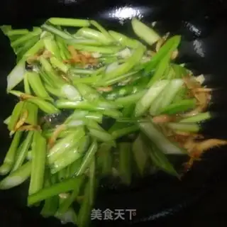 Make Shrimp-dried vegetable step 5