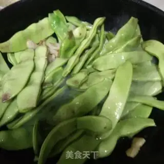 Make Five flowers for northeast beans step 5