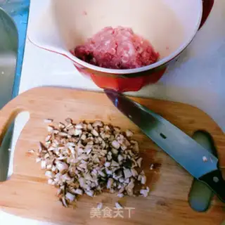 Make Fresh meat, beans, mushrooms step 3