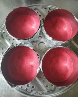 Make Flamingo mousse cake step 2