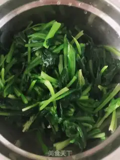 Make Spicy spinach step 2