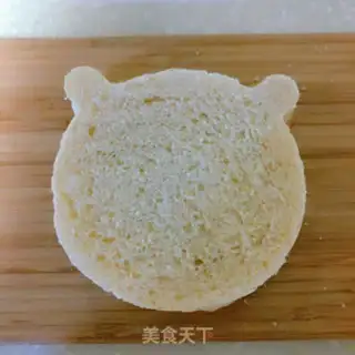 Make Bear toast sandwich step 4