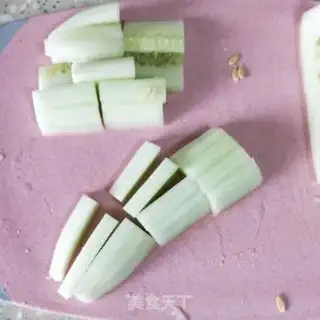 Make A cucumber collide step 1