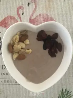 Make Nuts and yogurt step 6