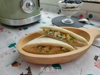 Make Tuna sandwich step 9