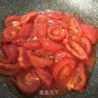 Make Tomato fried eggs step 5