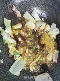 Make Spicy lobster step 1