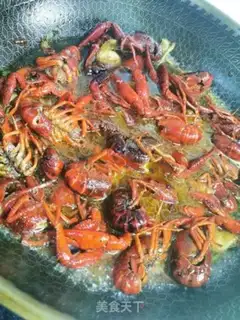Make Spicy lobster step 3