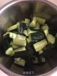 Make Spicy cucumber step 1