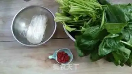 Make A spinach fan step 0